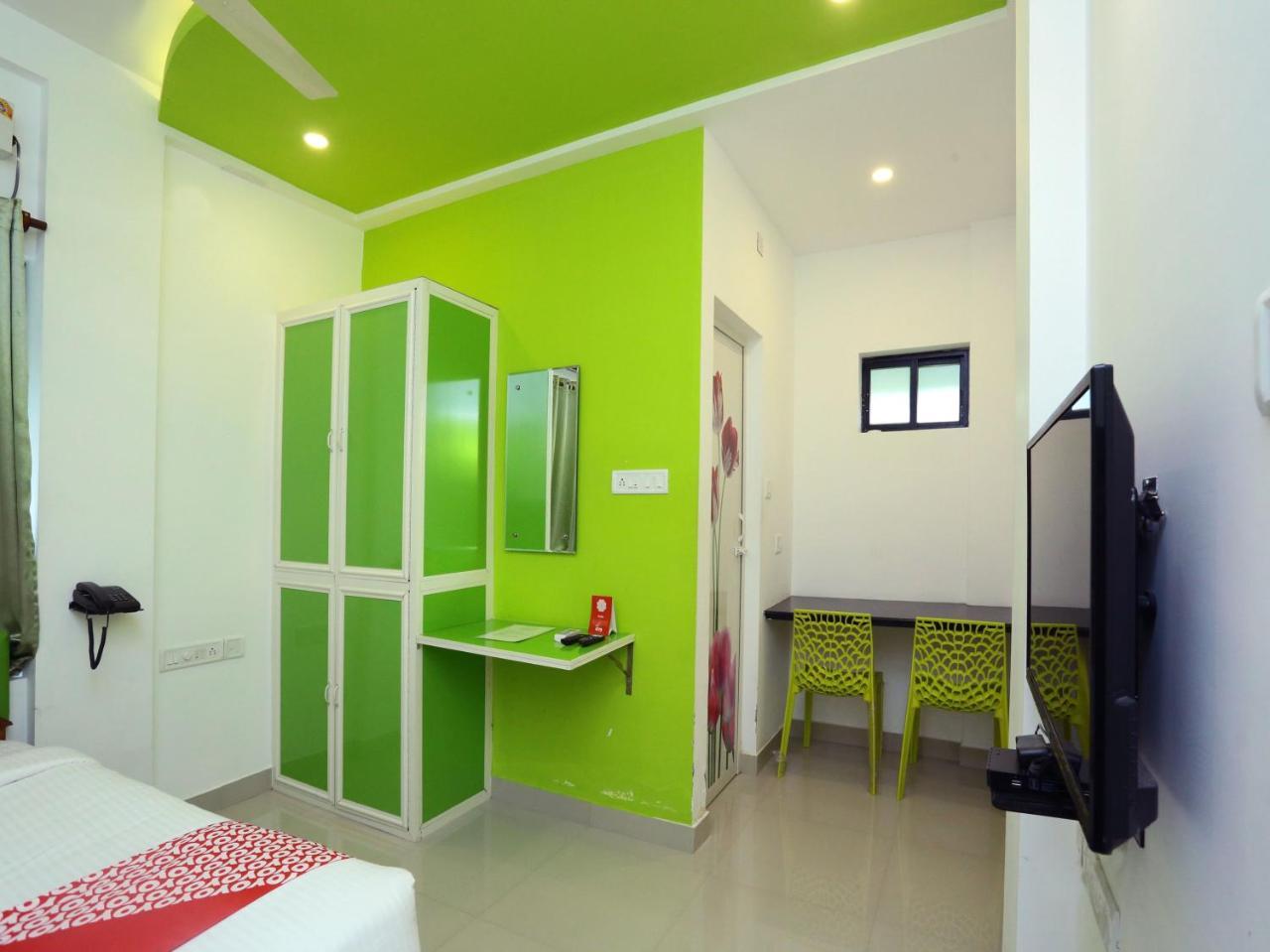 Oyo 9557 Near Kims Hospital Hotel Thiruvananthapuram Exterior foto